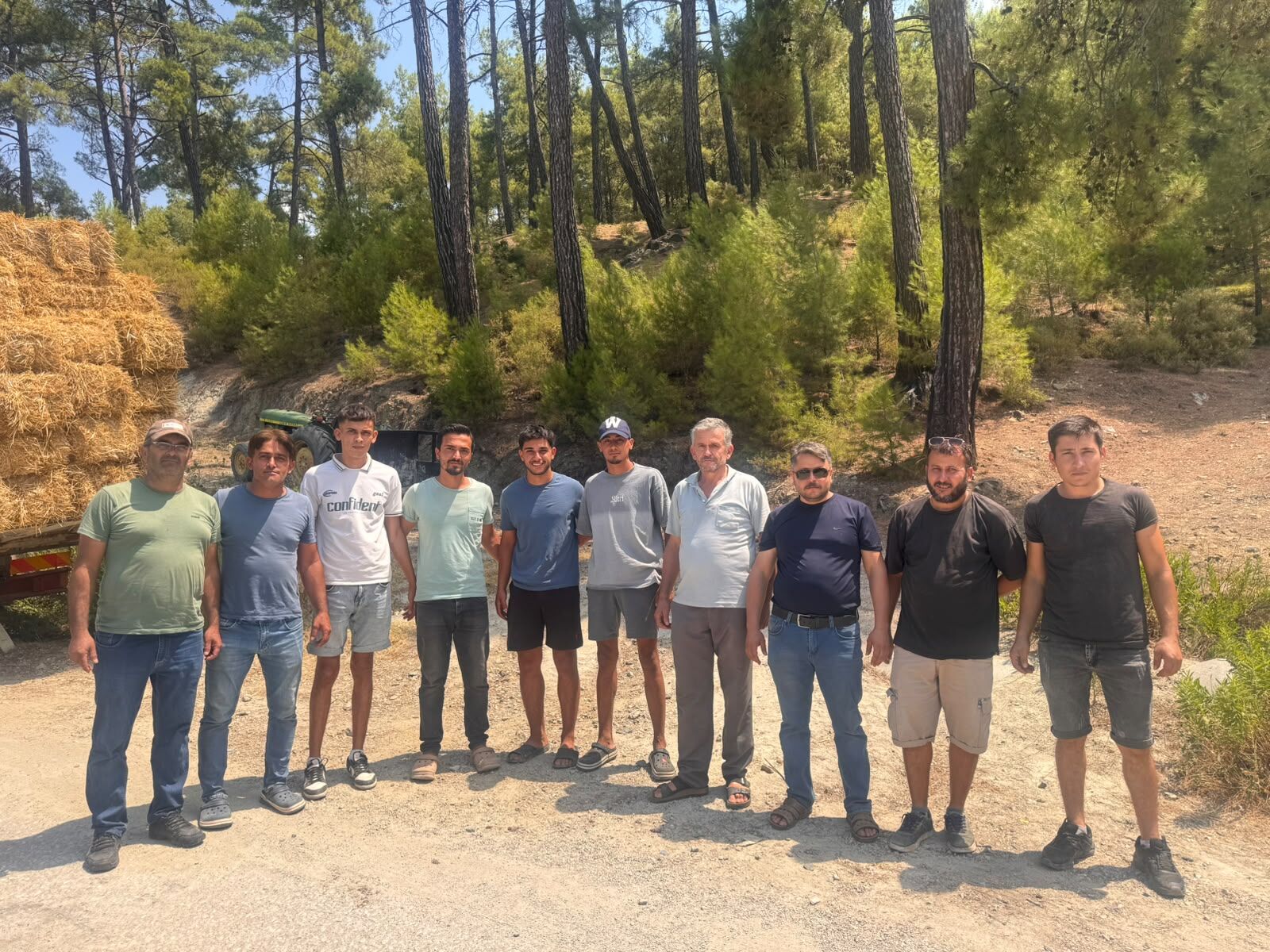 Seydikemer’de Çaykenarı'ndan Dereköy'e Yardım Eli (2)