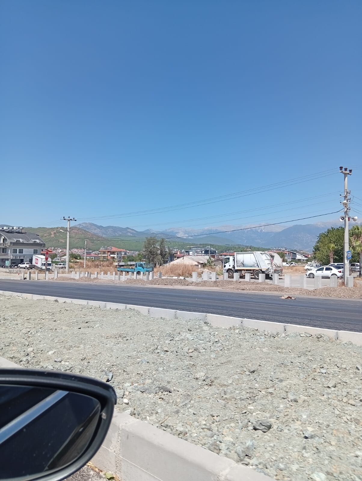 Seydi̇kemer’de Sanayi̇ Esnafi Yol Kapatmalarina Tepki̇ Gösterdi̇ (1)