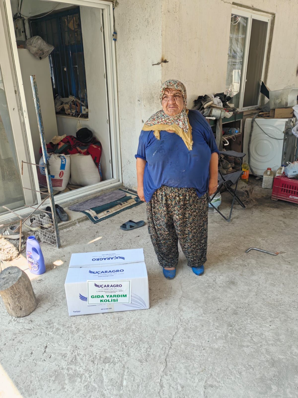 Seydikemer’de Yangından Etkilenen Mahallelere Esnaftan Destek (13)