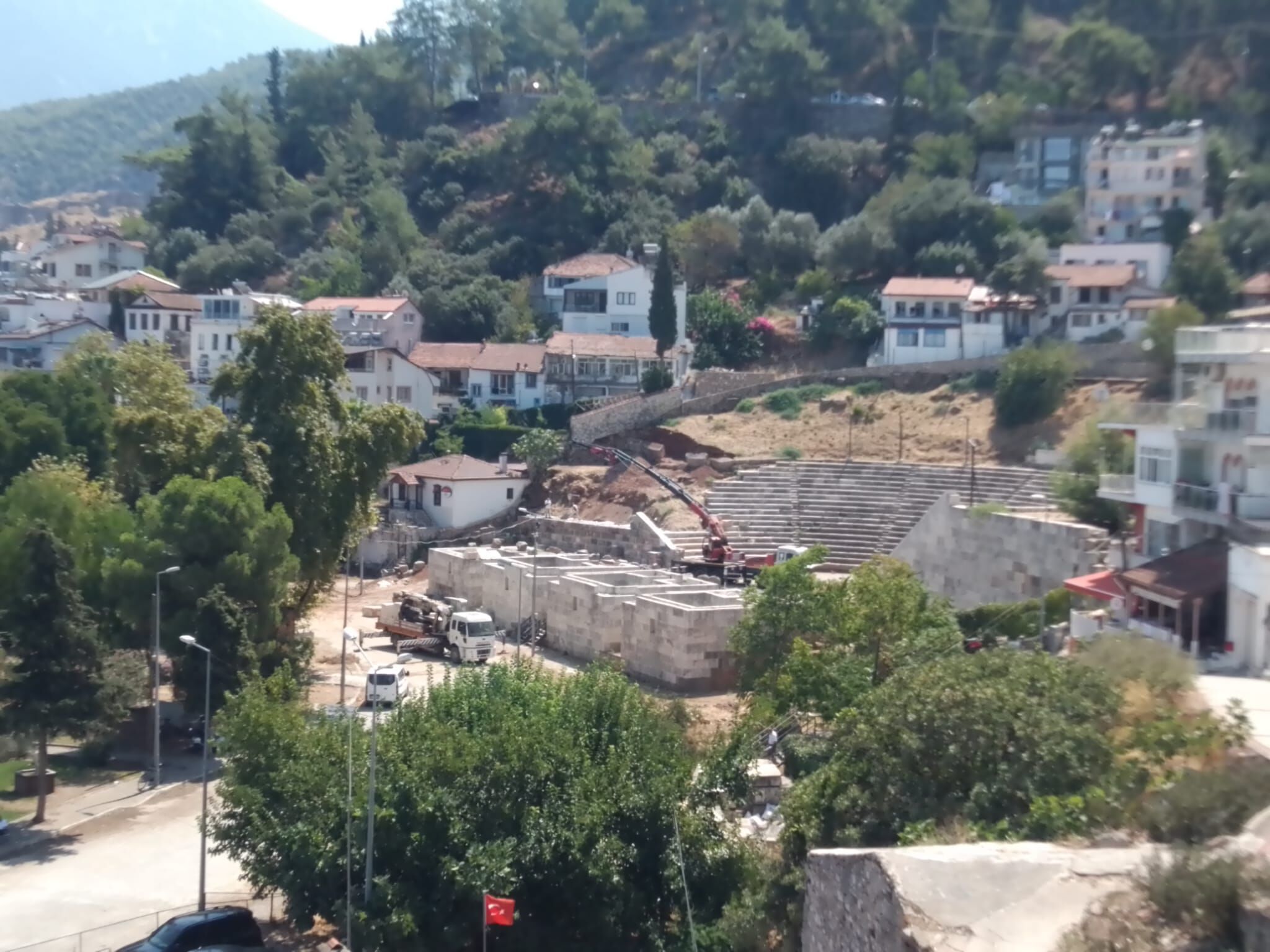 Telmessos Antik Tiyatrosunda 40 Derece (1)