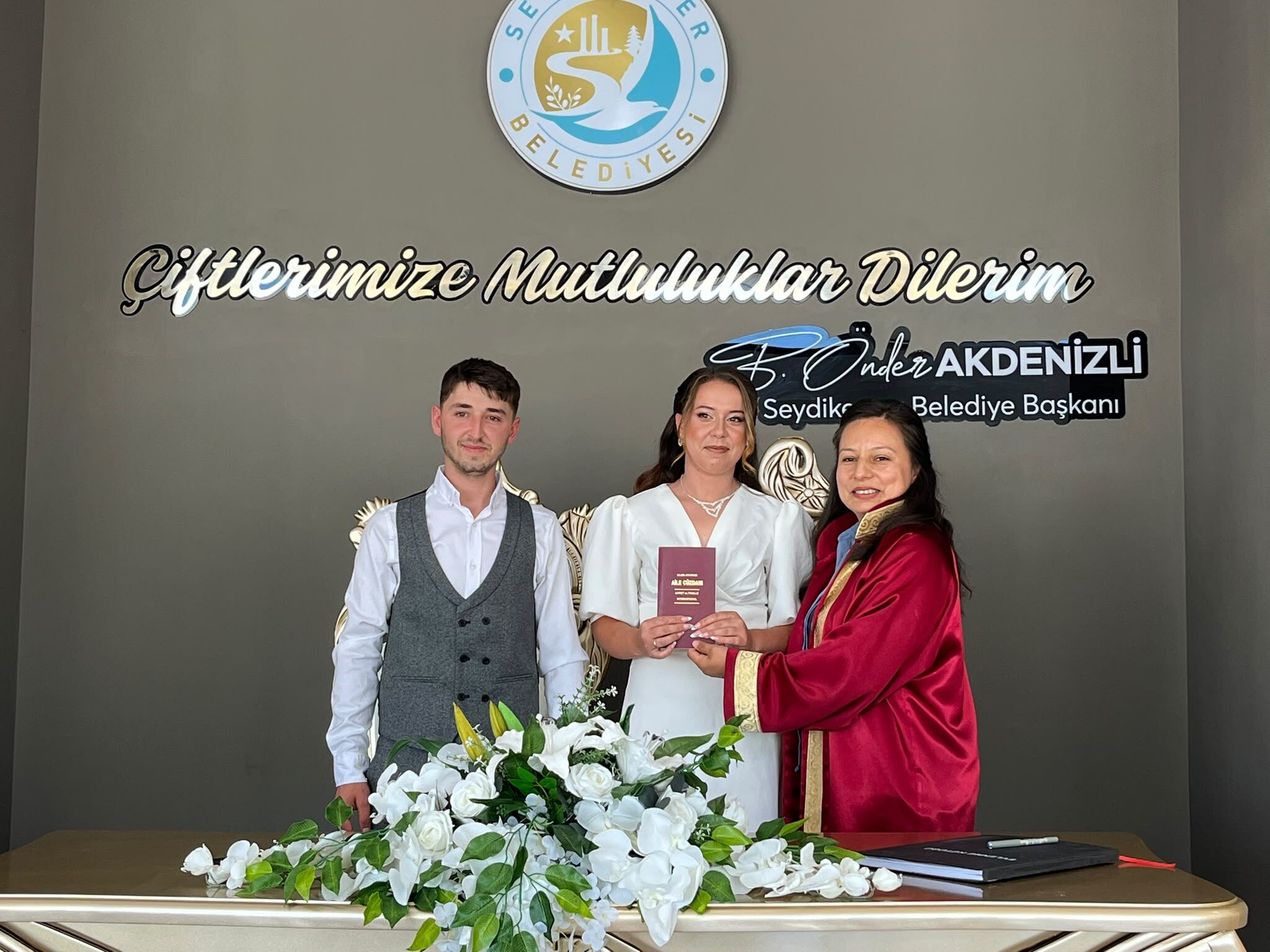 Yangında Evlerini Kaybeden Çift, Nikah Masasında Mutluluğa “Evet” Dedi (2)