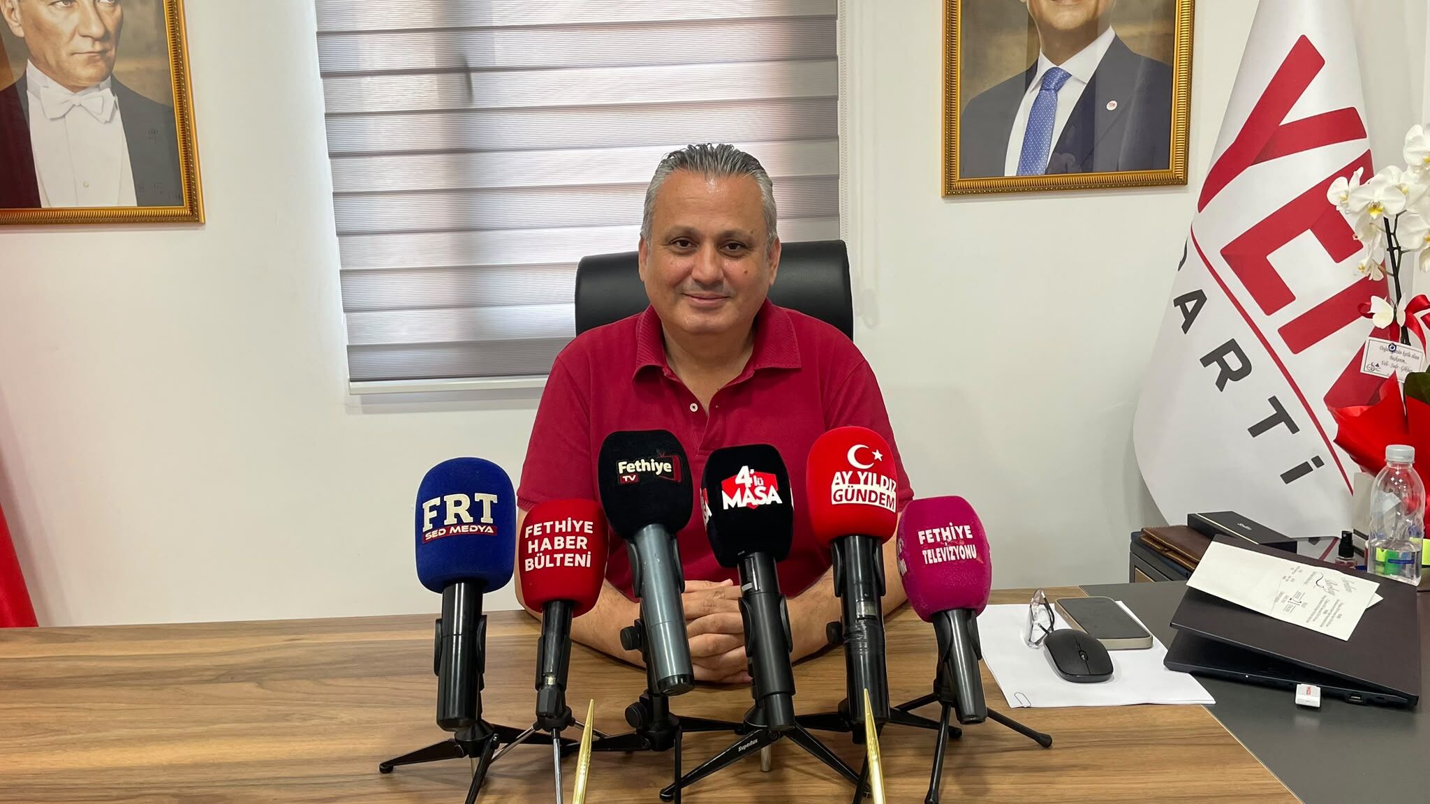 Yeni̇ Parti̇ Fethi̇ye’de Üyeli̇k Kayitlari Sinirli Şeki̇lde Sürüyor (5)